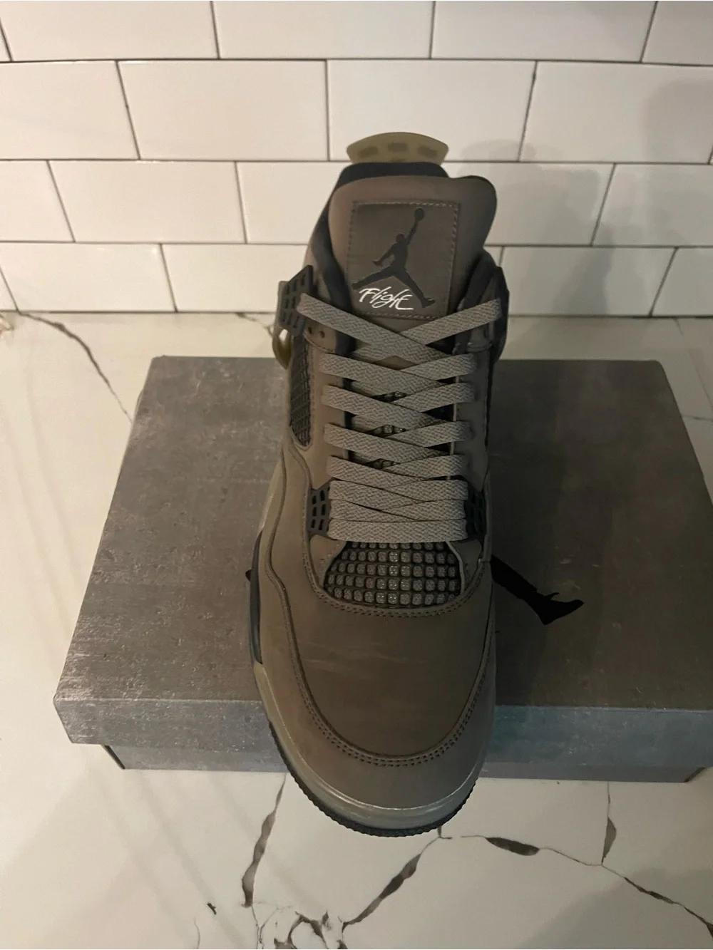 Men’s Retro 4 Cave Stone Size 14.